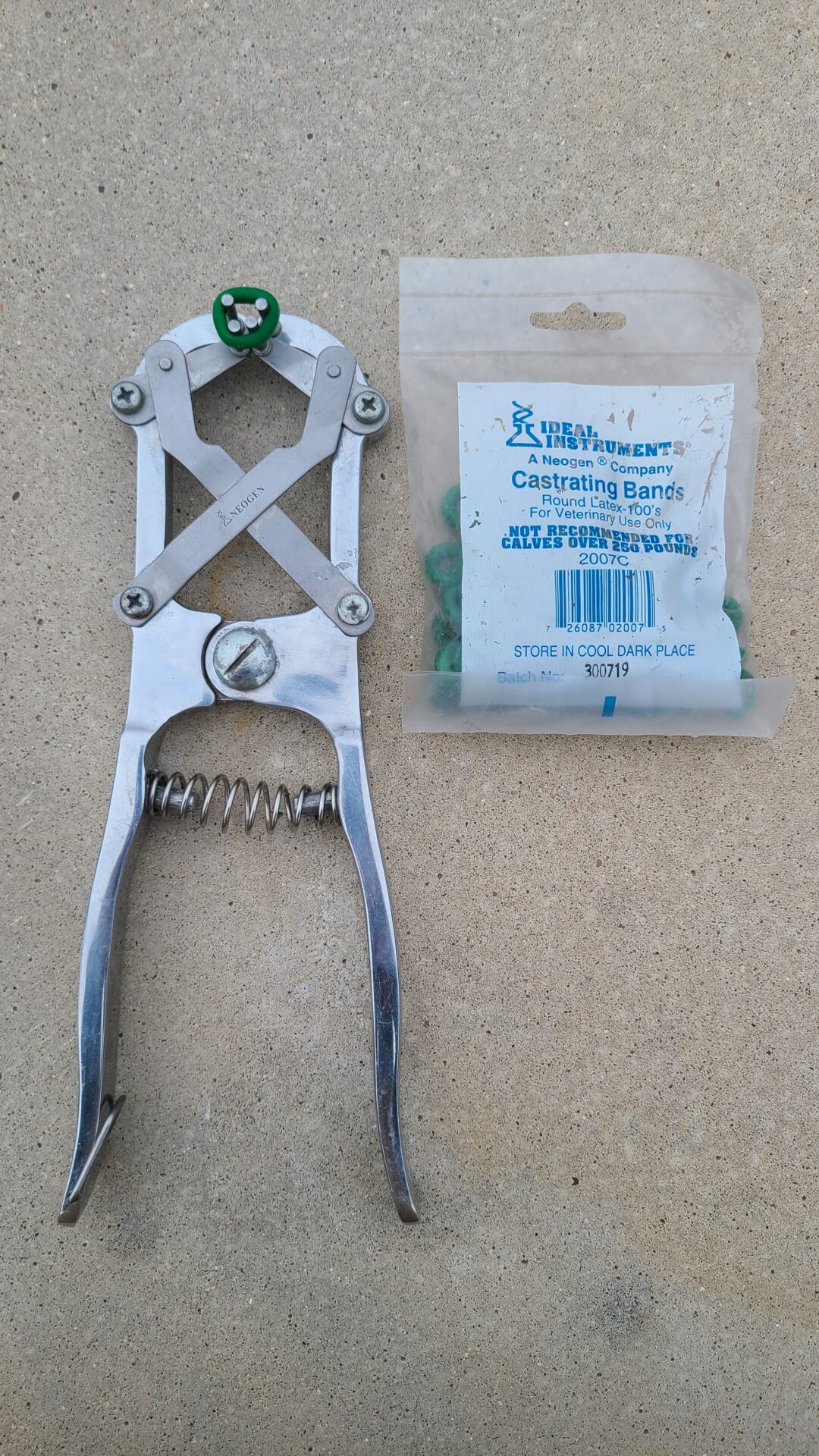 Banding tool